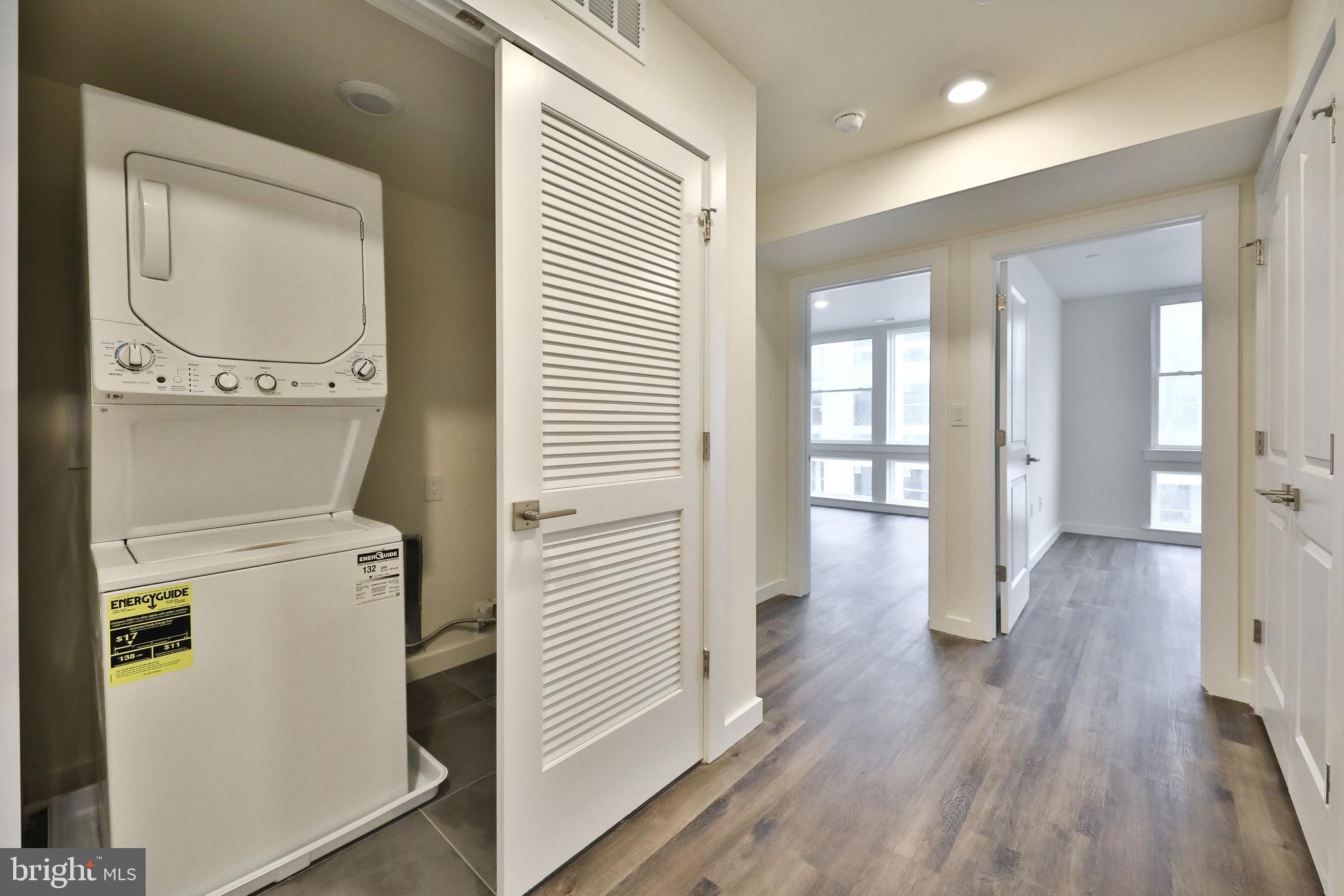 OLDE KENSINGTON - Residential Lease