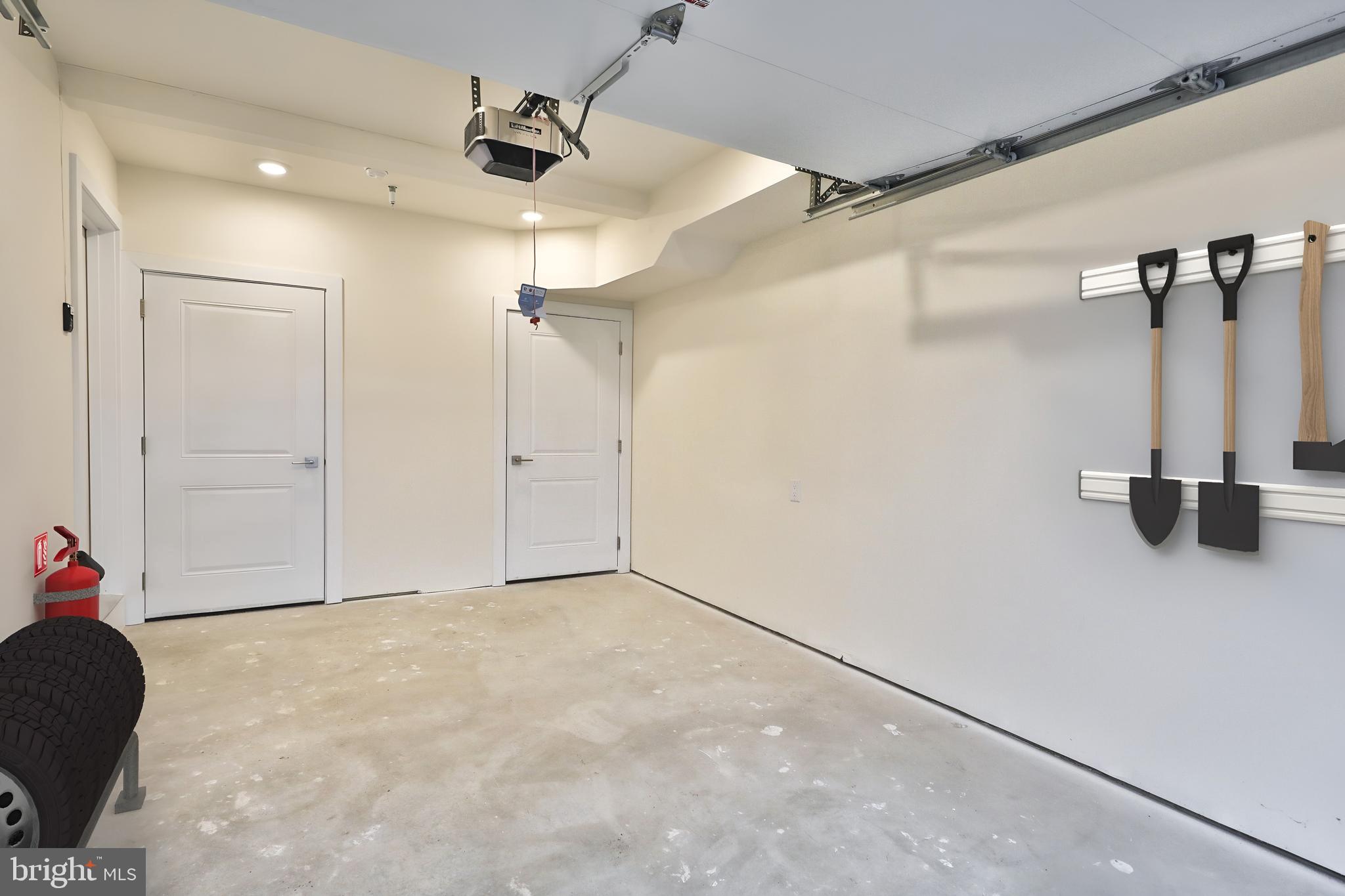 OLDE KENSINGTON - Residential Lease
