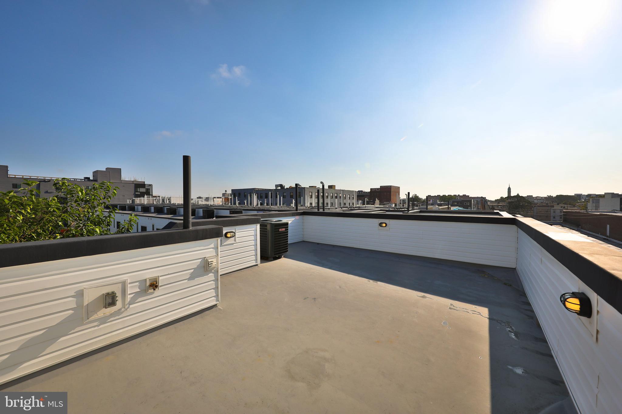 OLDE KENSINGTON - Residential Lease