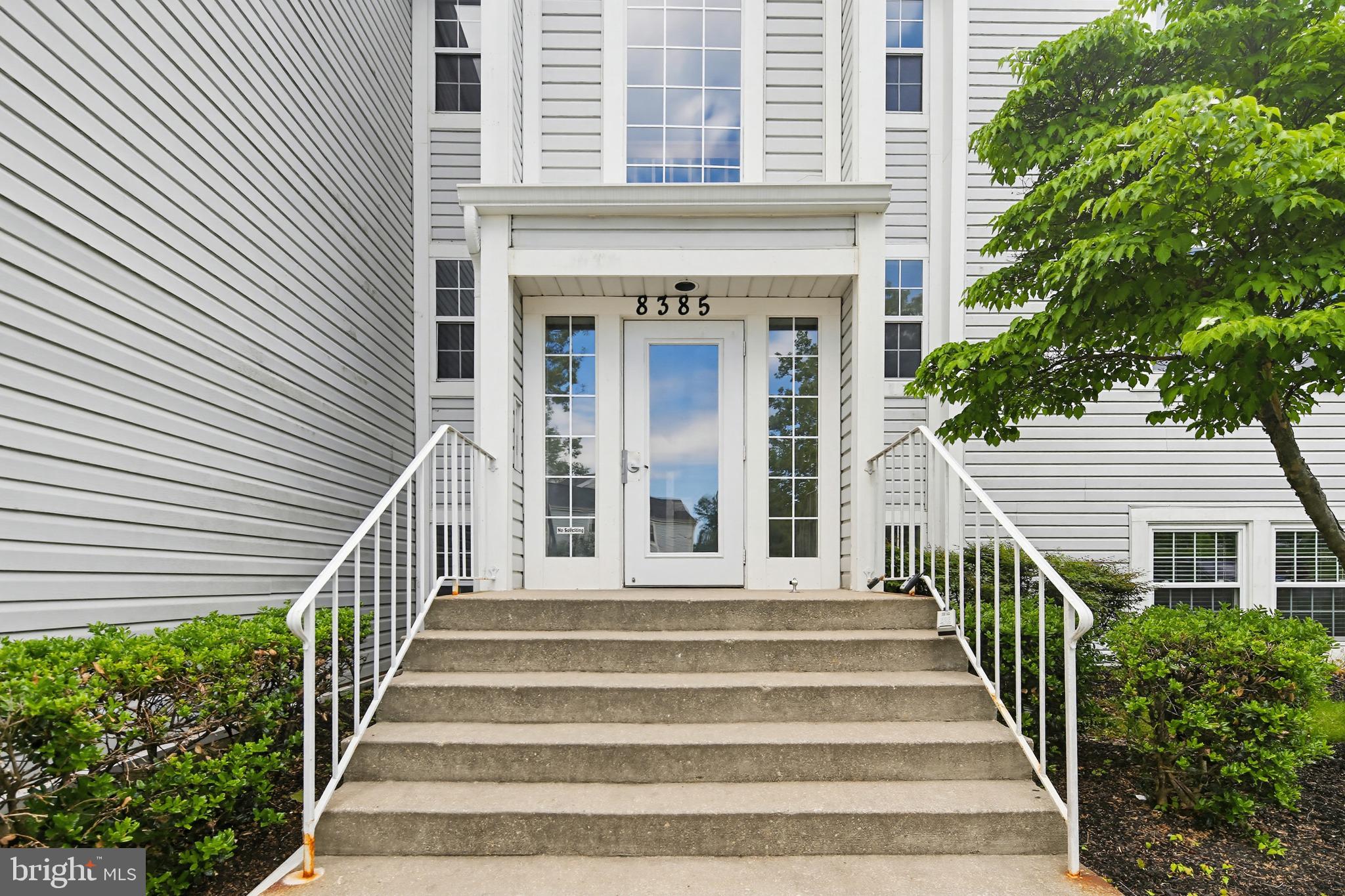 VILLAGE OF MONTGOMERY RUN - Residential