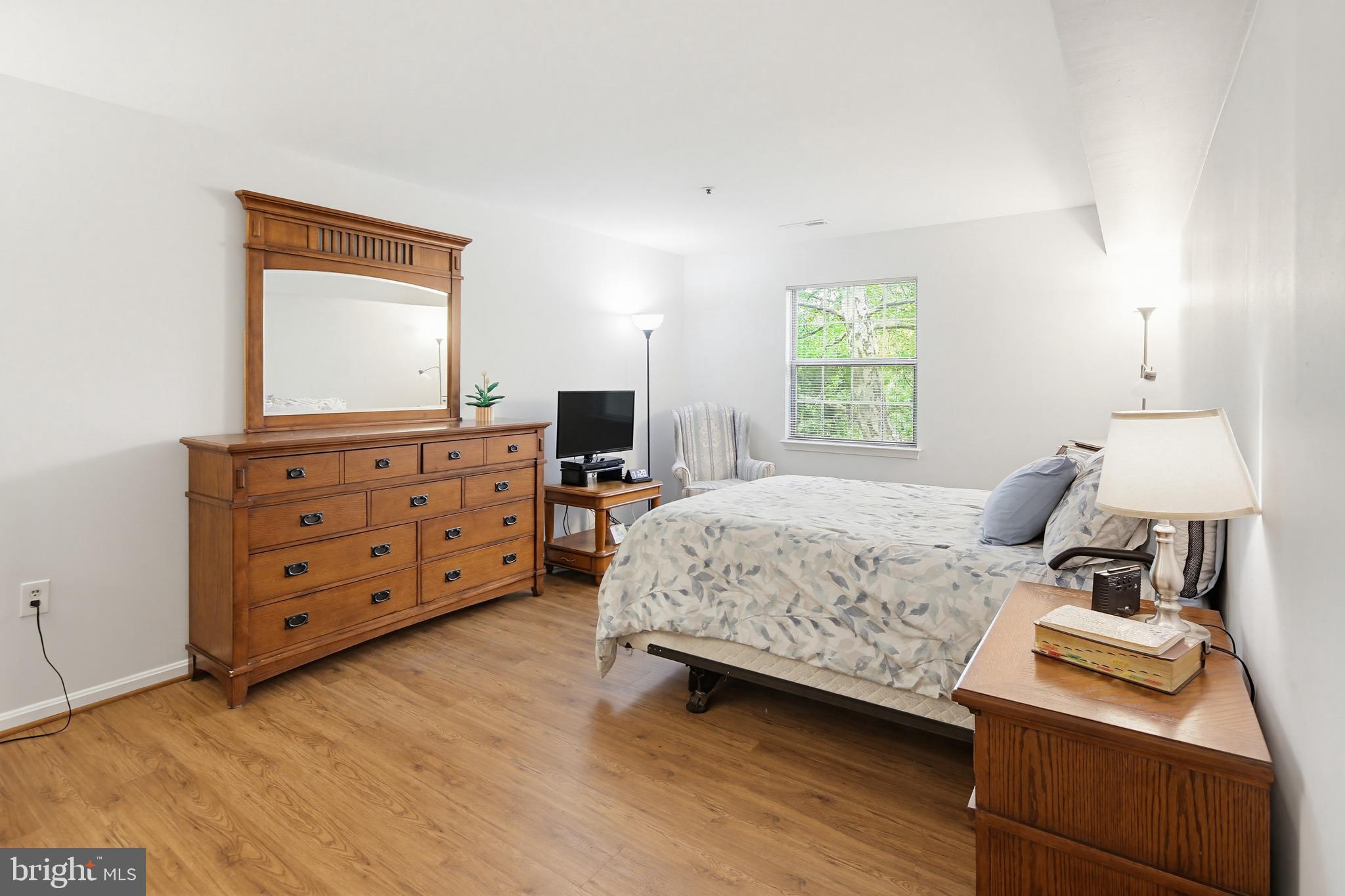 VILLAGE OF MONTGOMERY RUN - Residential