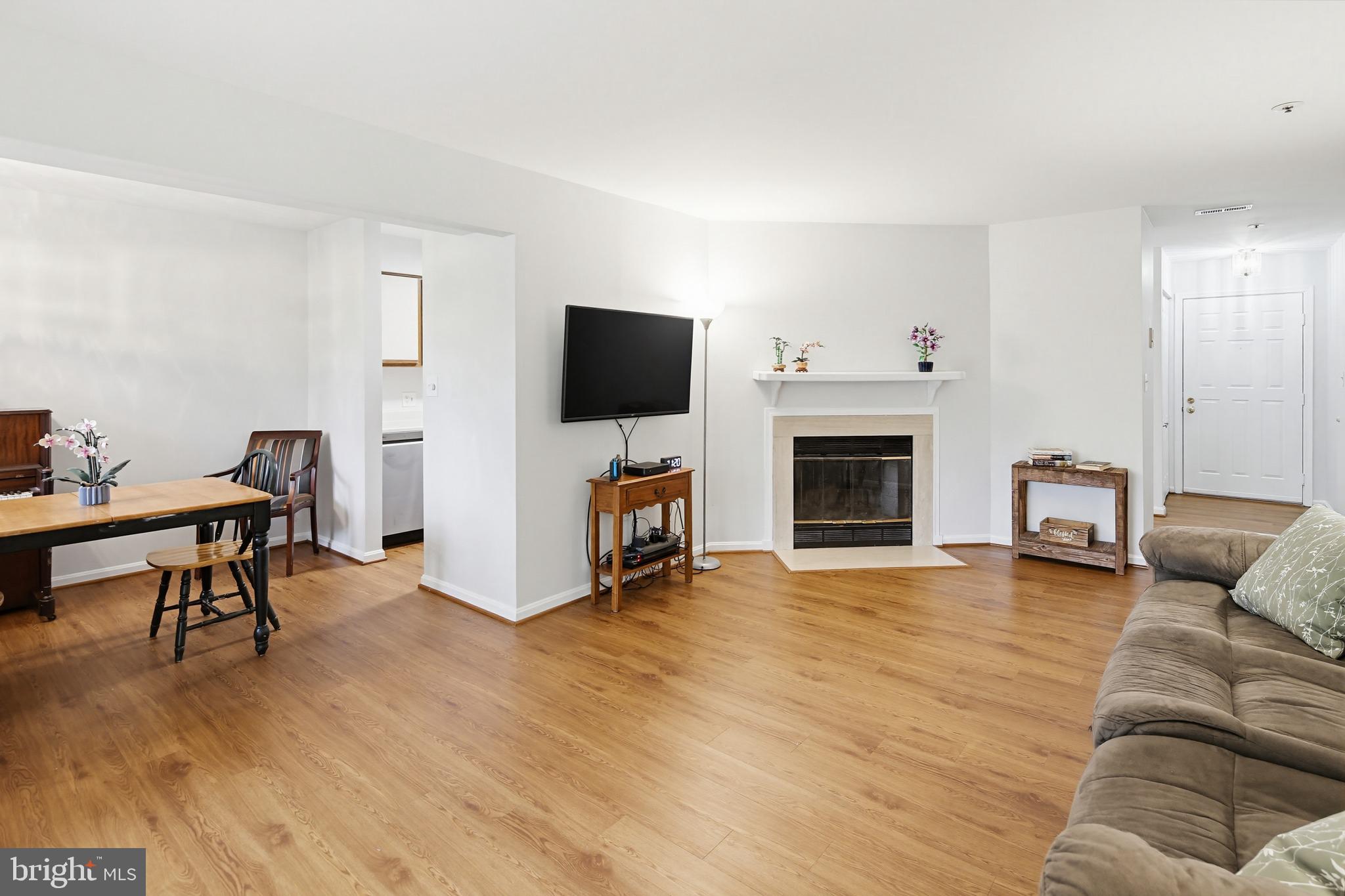 VILLAGE OF MONTGOMERY RUN - Residential