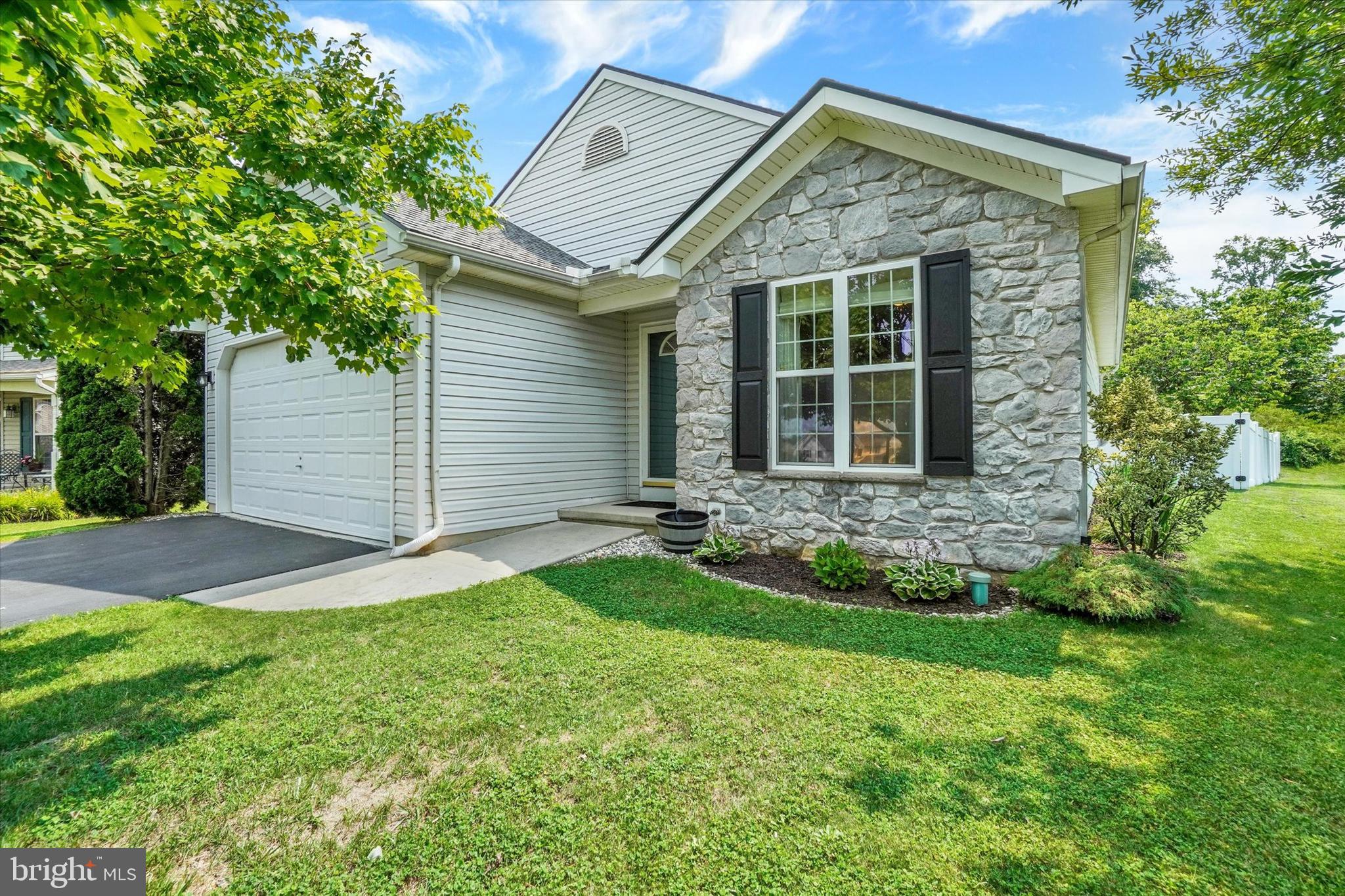 185 BIGLAR COURT