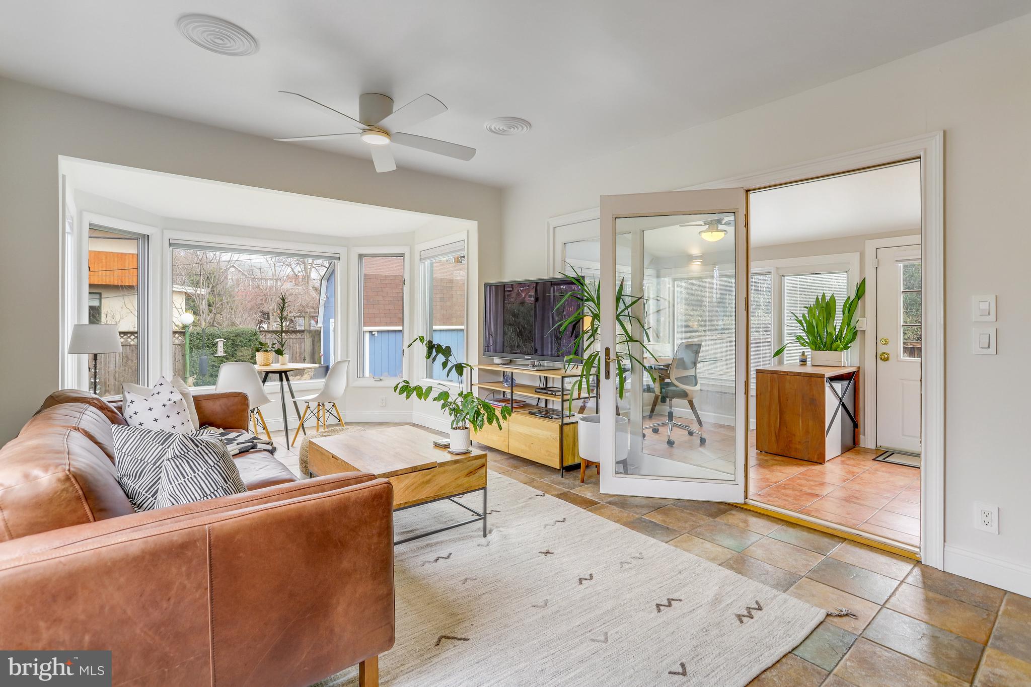 AURORA HILLS - Residential