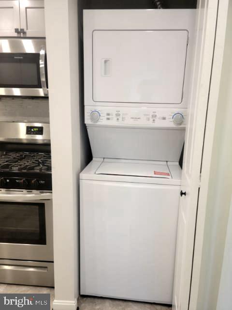 CHARLESTOWNE VILLAGE - Residential Lease