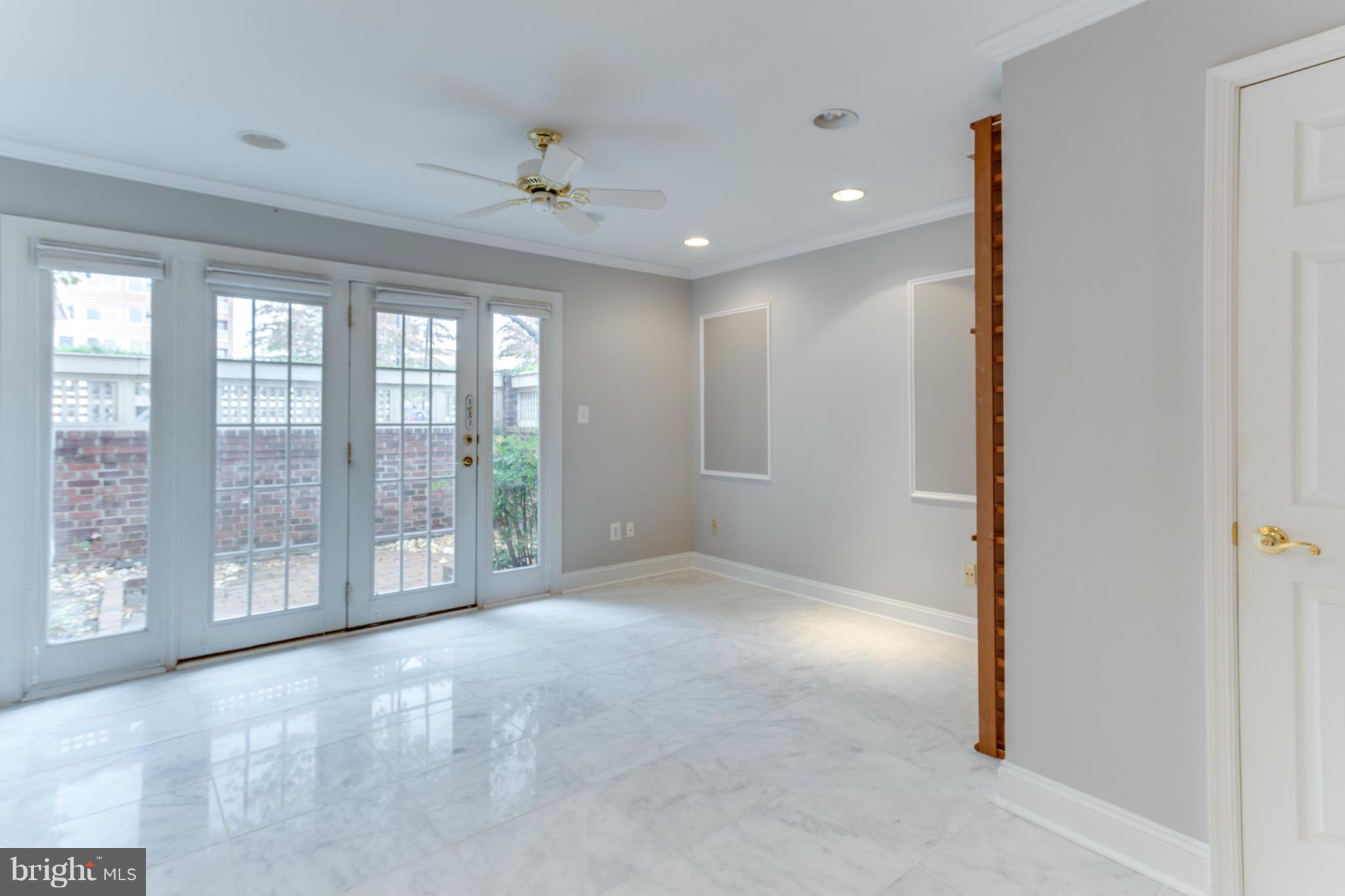 RIVERGATE - Residential Lease