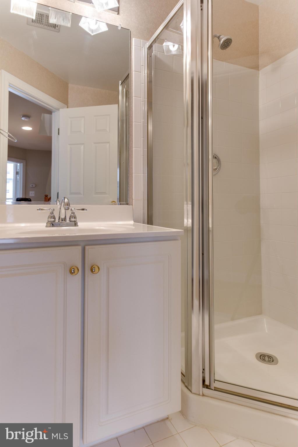 RIVERGATE - Residential Lease