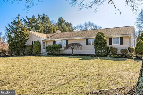 109 South Lane, Princeton Junction, NJ MLS: NJME2055708