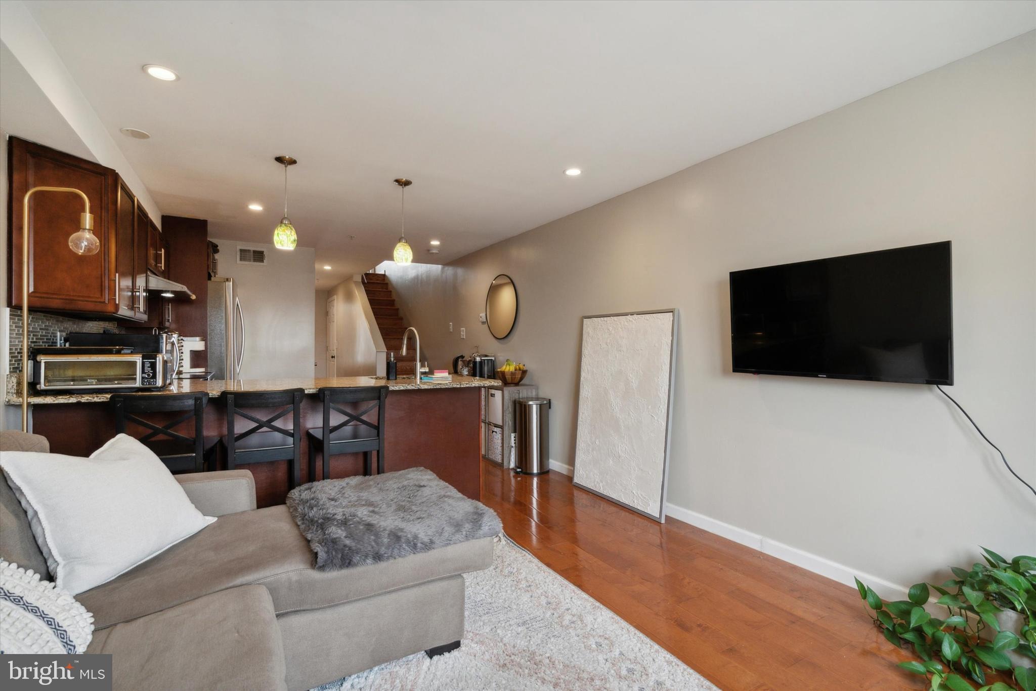 WASHINGTON SQ WEST - Residential Lease