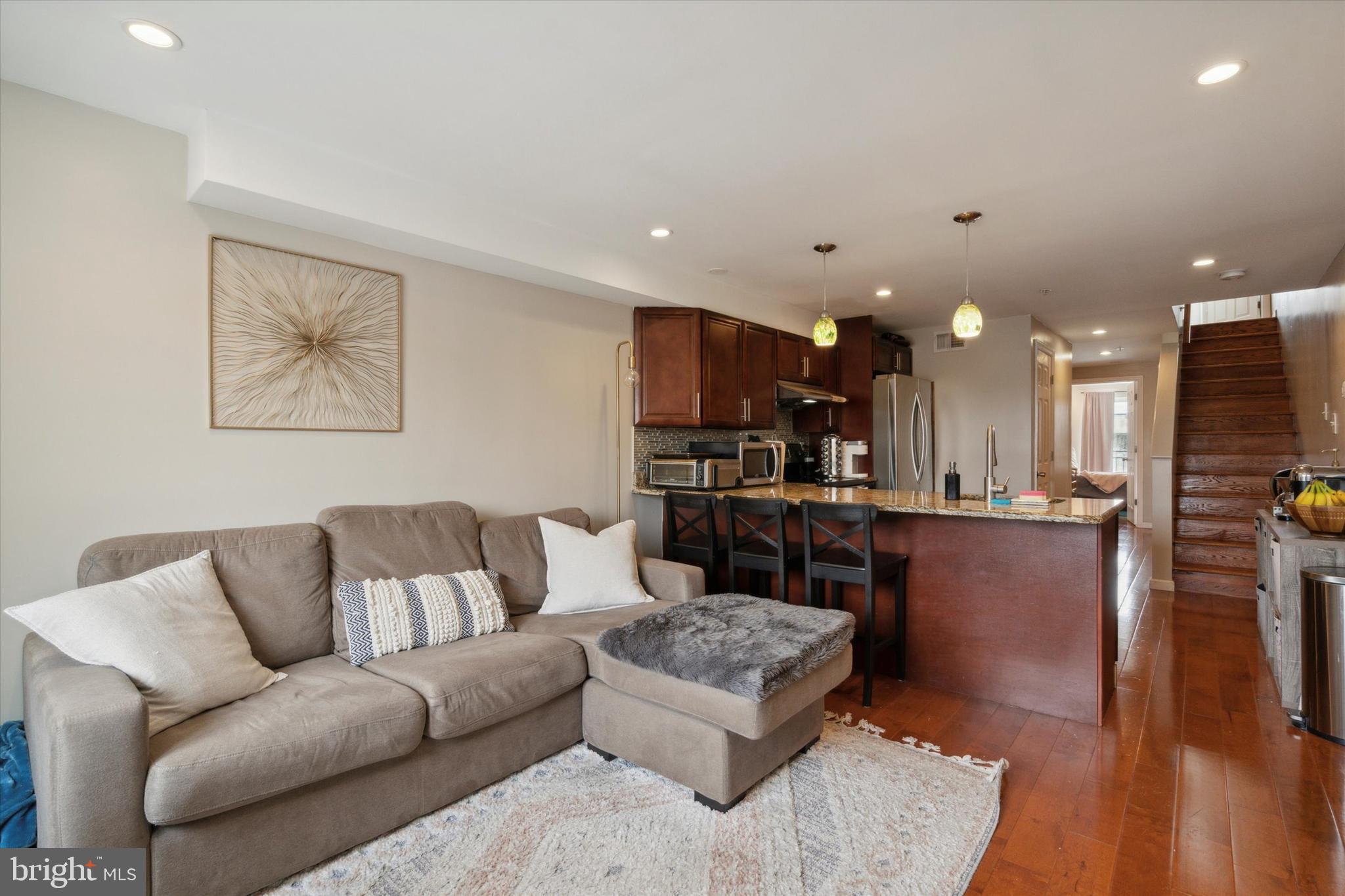 WASHINGTON SQ WEST - Residential Lease