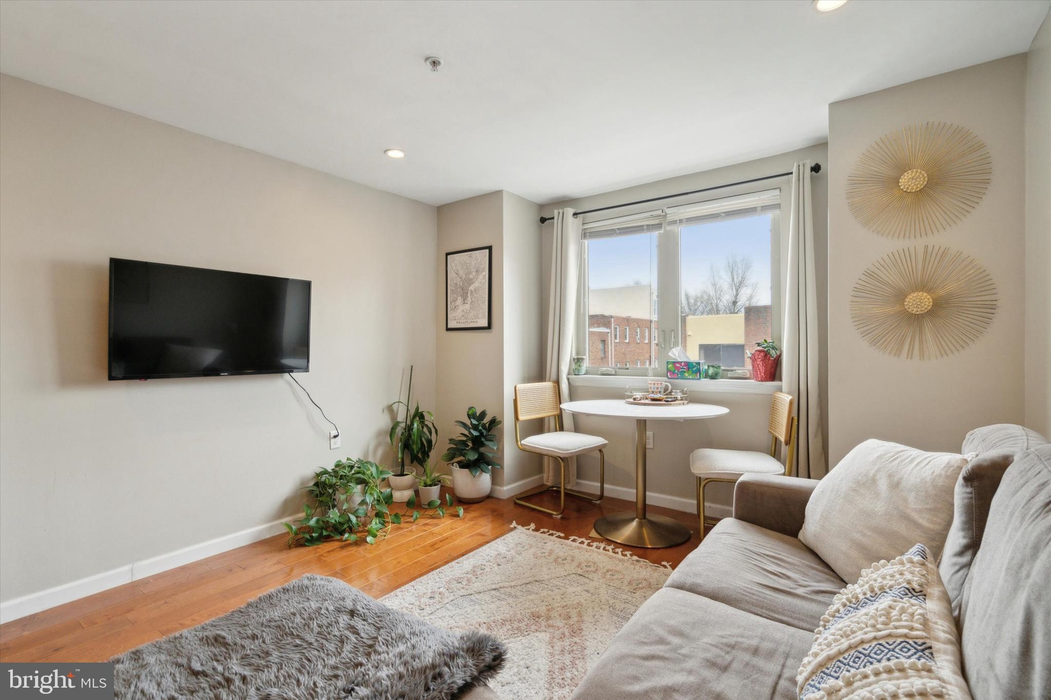 WASHINGTON SQ WEST - Residential Lease