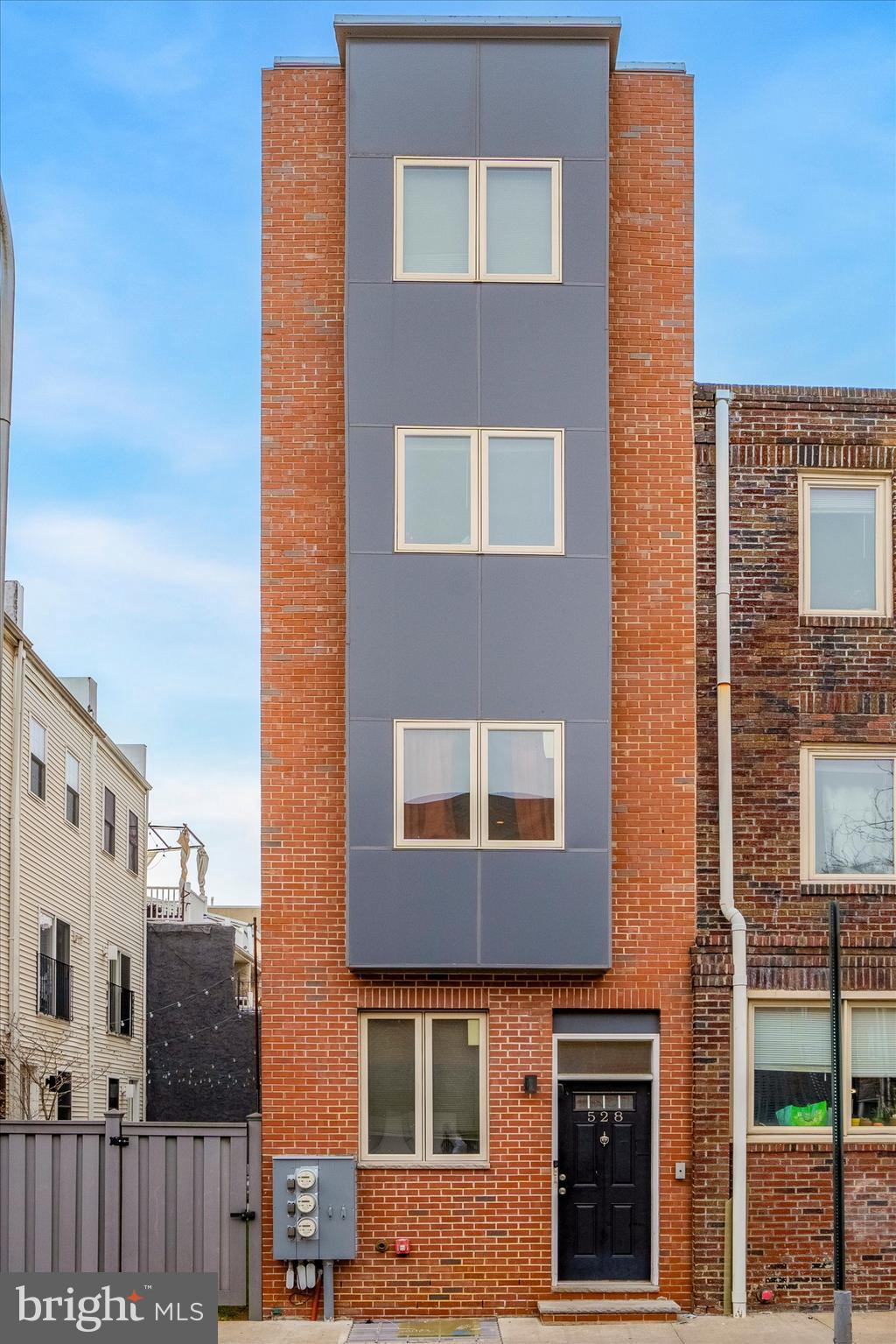 WASHINGTON SQ WEST - Residential Lease