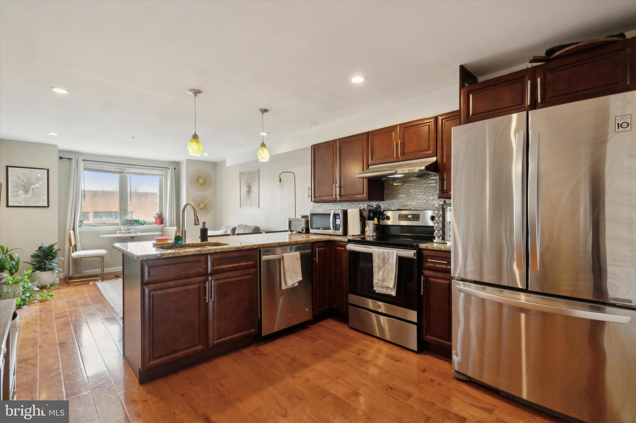 WASHINGTON SQ WEST - Residential Lease