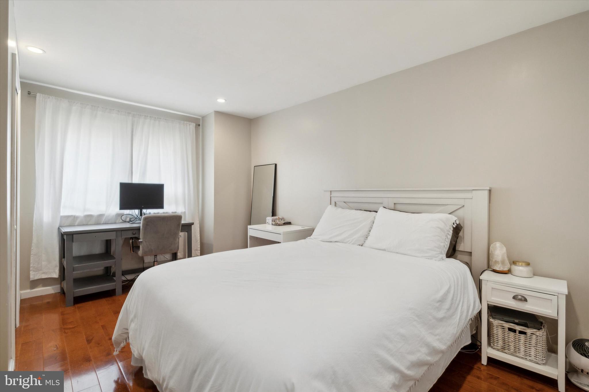 WASHINGTON SQ WEST - Residential Lease