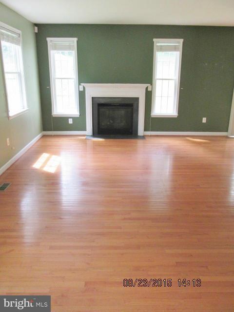 LYON ACRES - Residential