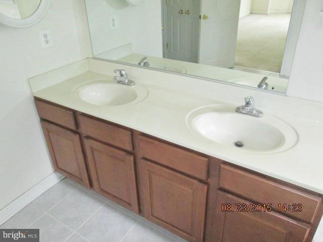 LYON ACRES - Residential