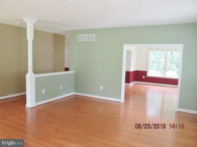 LYON ACRES - Residential