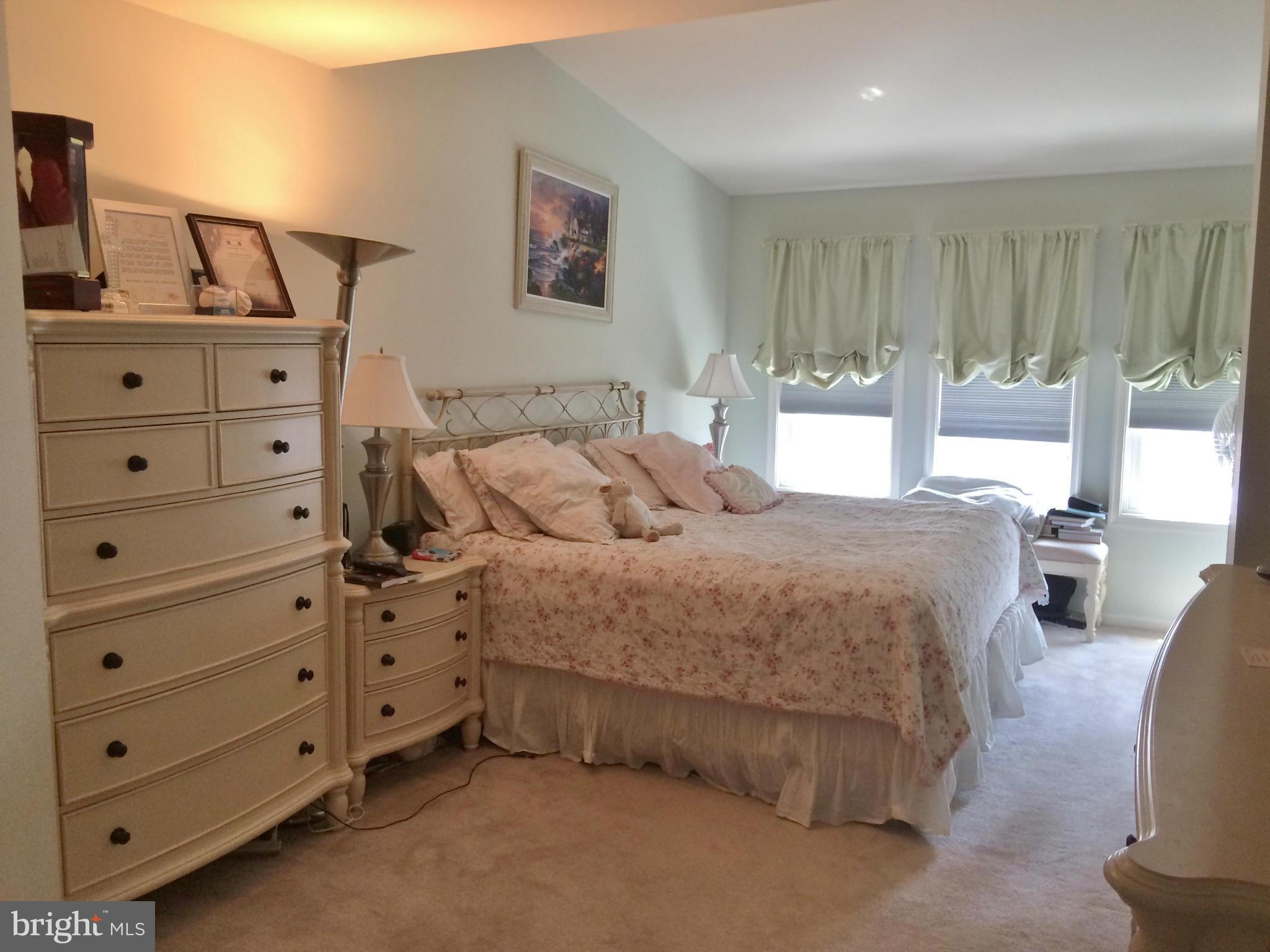 SEVEN OAKS - Residential Lease