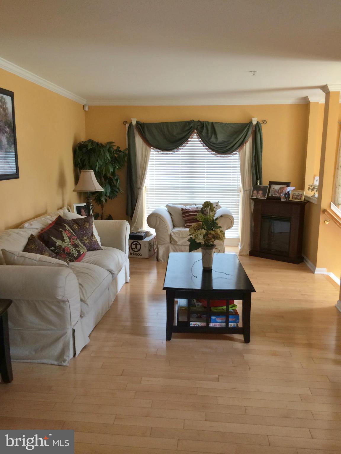 SEVEN OAKS - Residential Lease