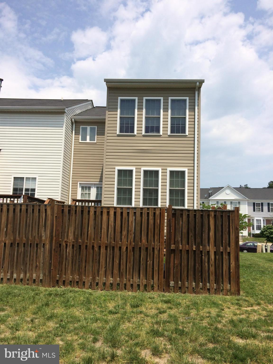 SEVEN OAKS - Residential Lease