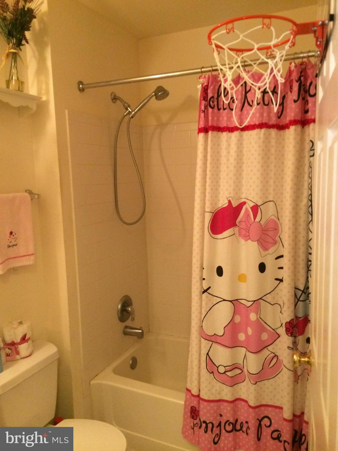 SEVEN OAKS - Residential Lease