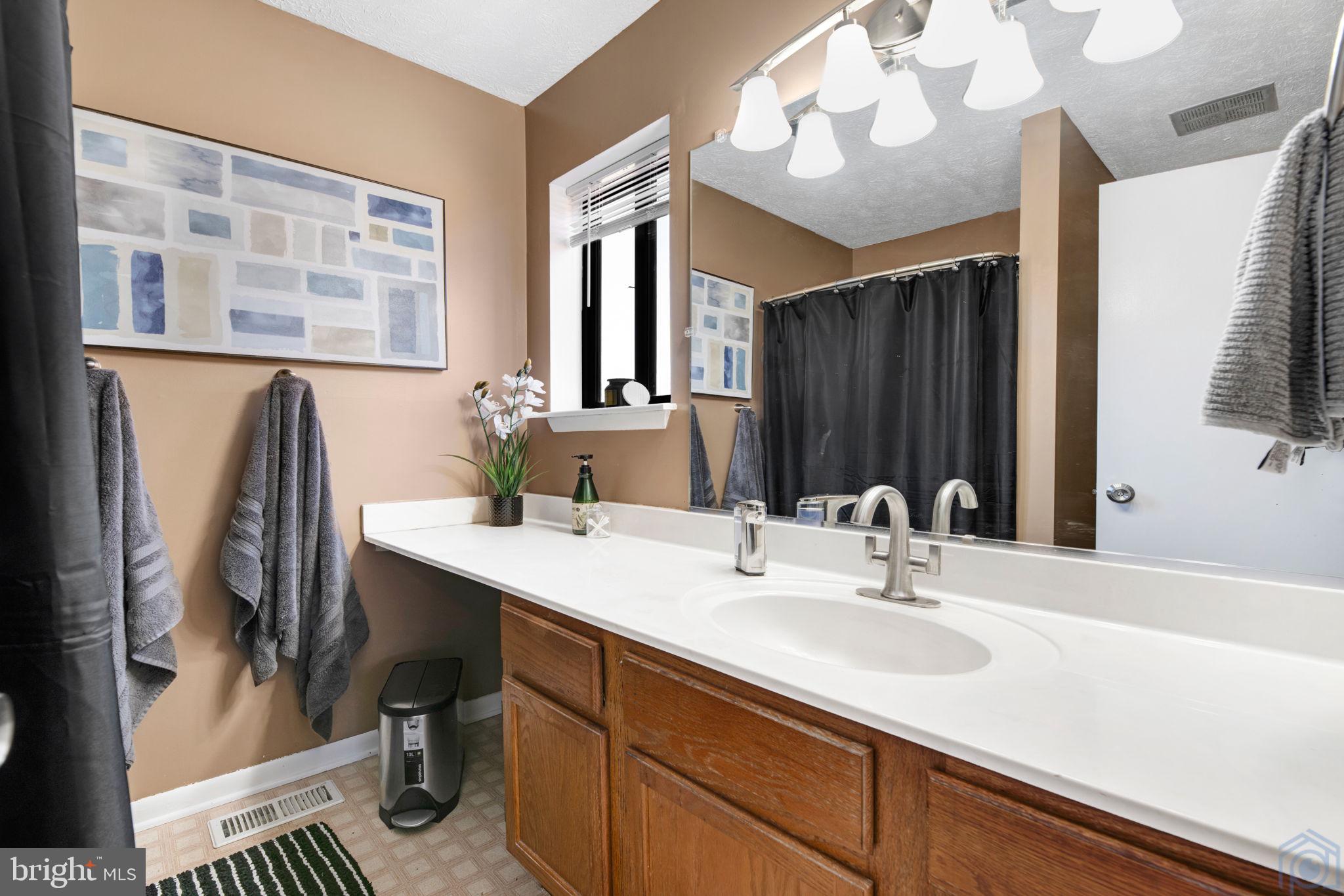 ARUNDEL ON THE BAY - Residential