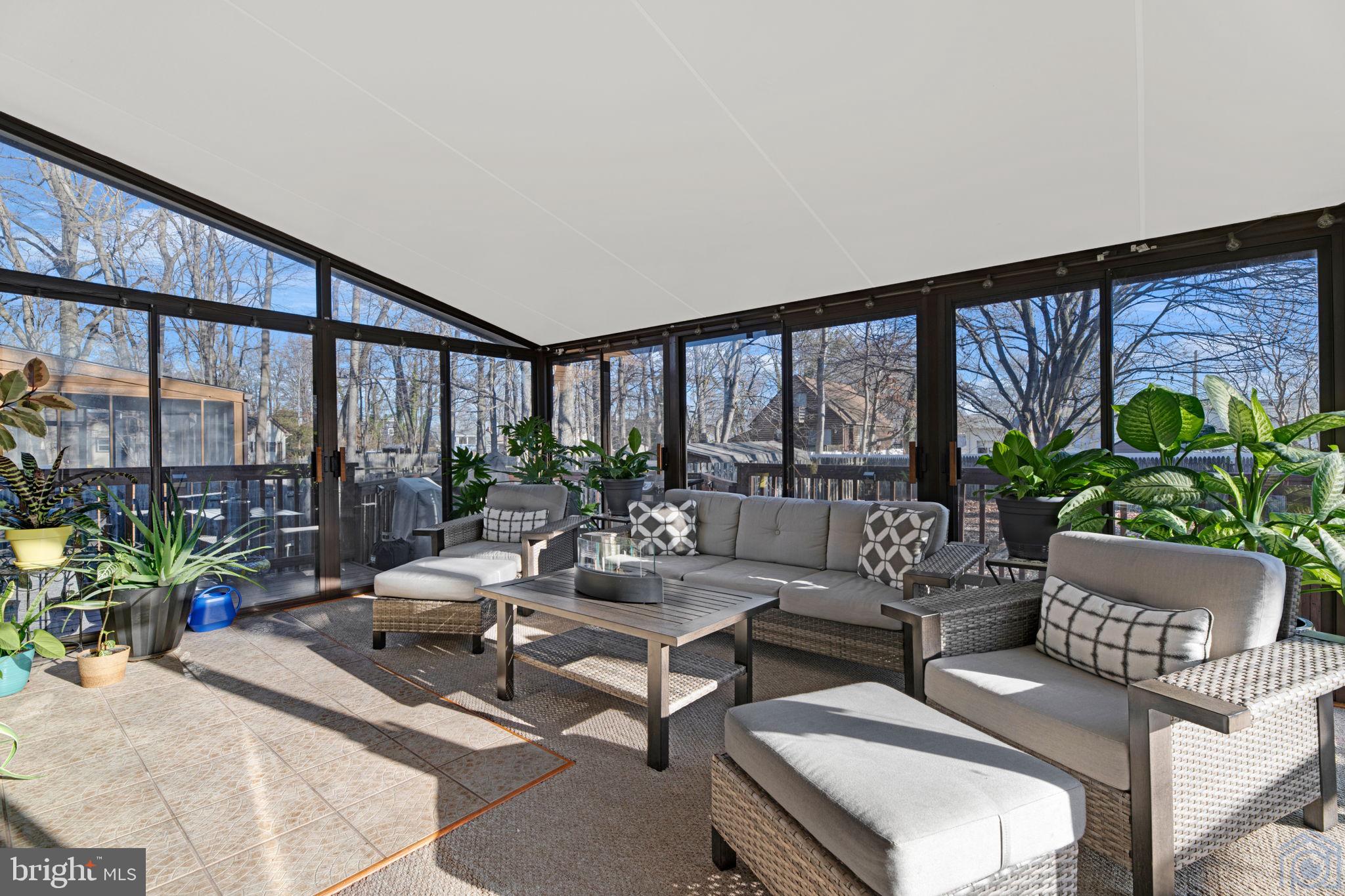 ARUNDEL ON THE BAY - Residential