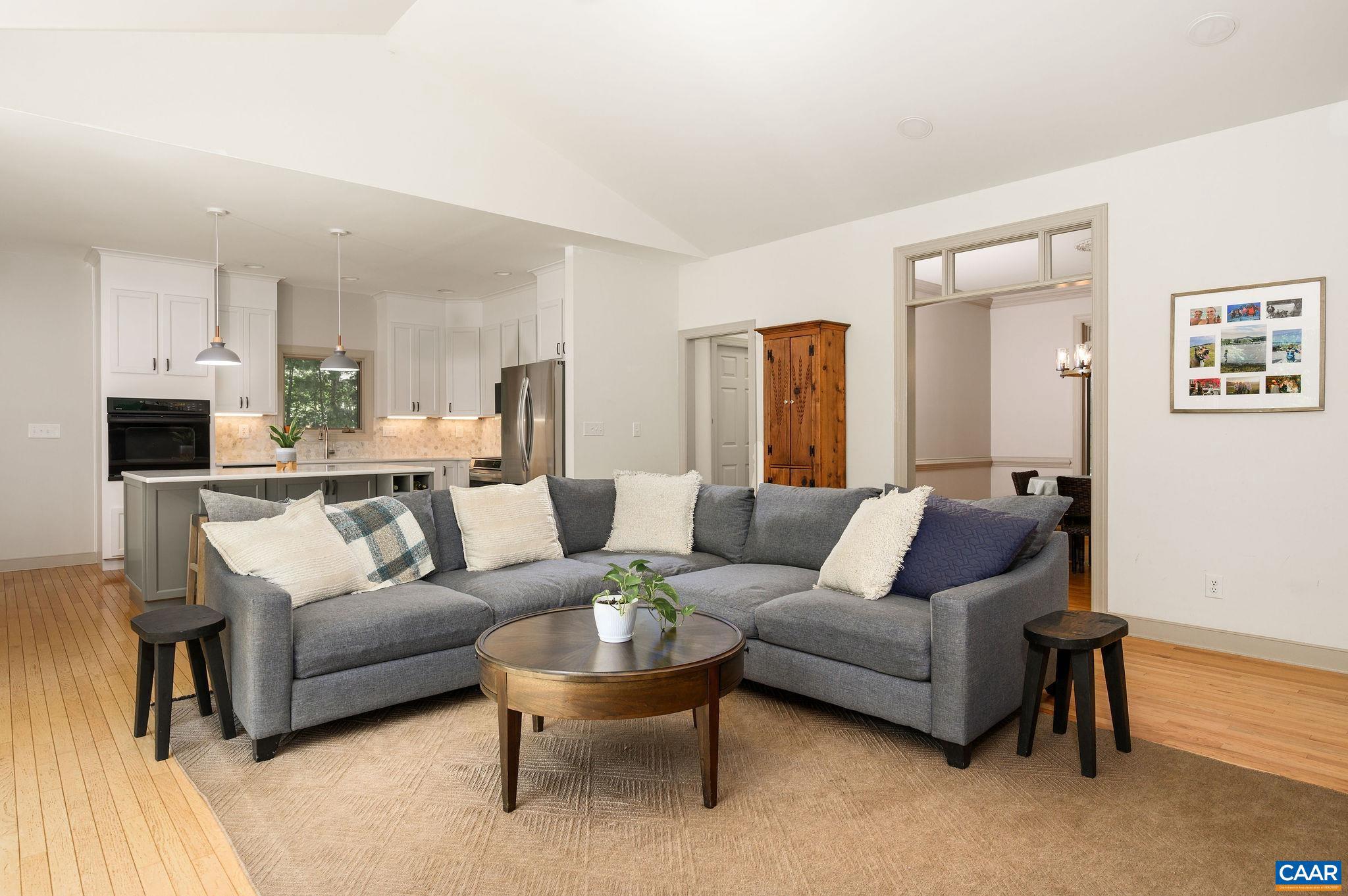 FIELDSTONE - Residential