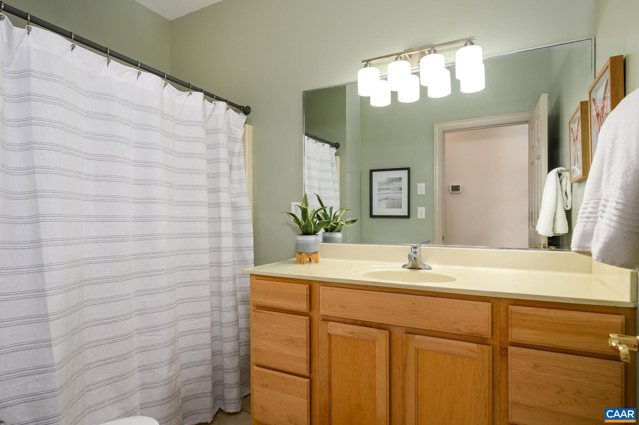 FIELDSTONE - Residential