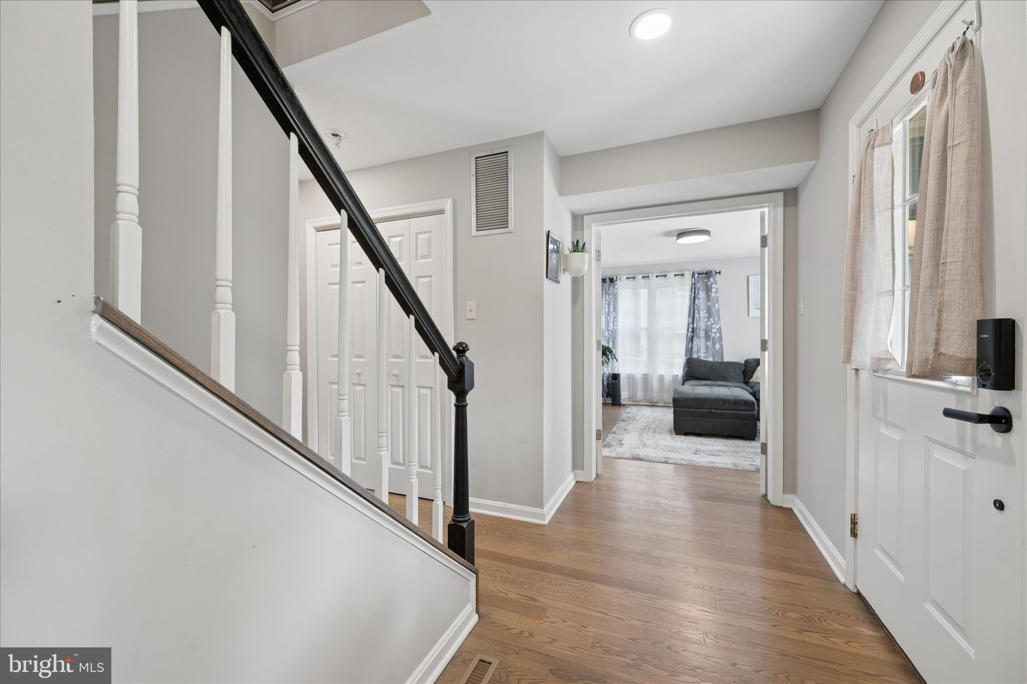 6866 WHISTLING SWAN WAY