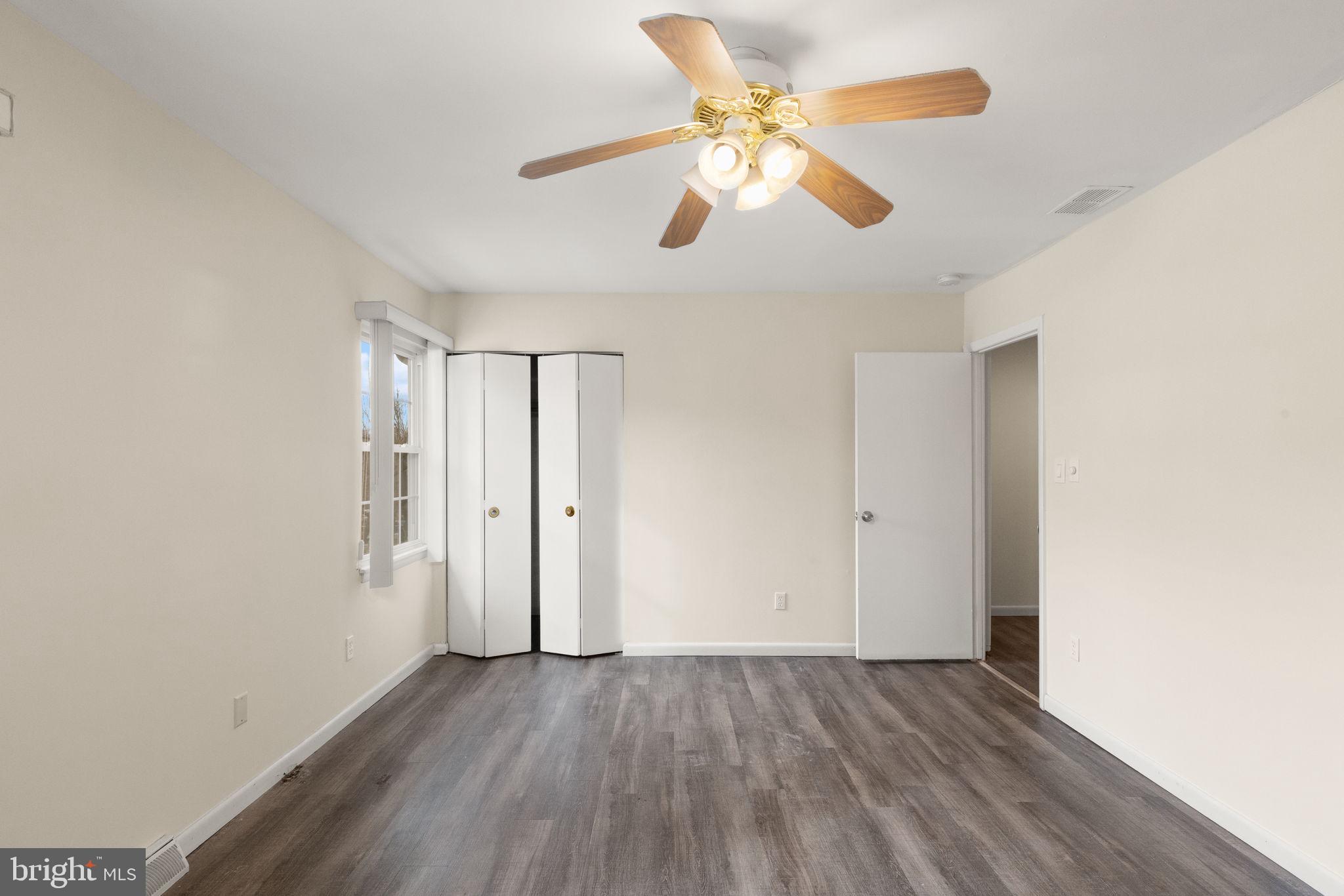 THE HUNTSMAN CONDOMINIUM - Residential