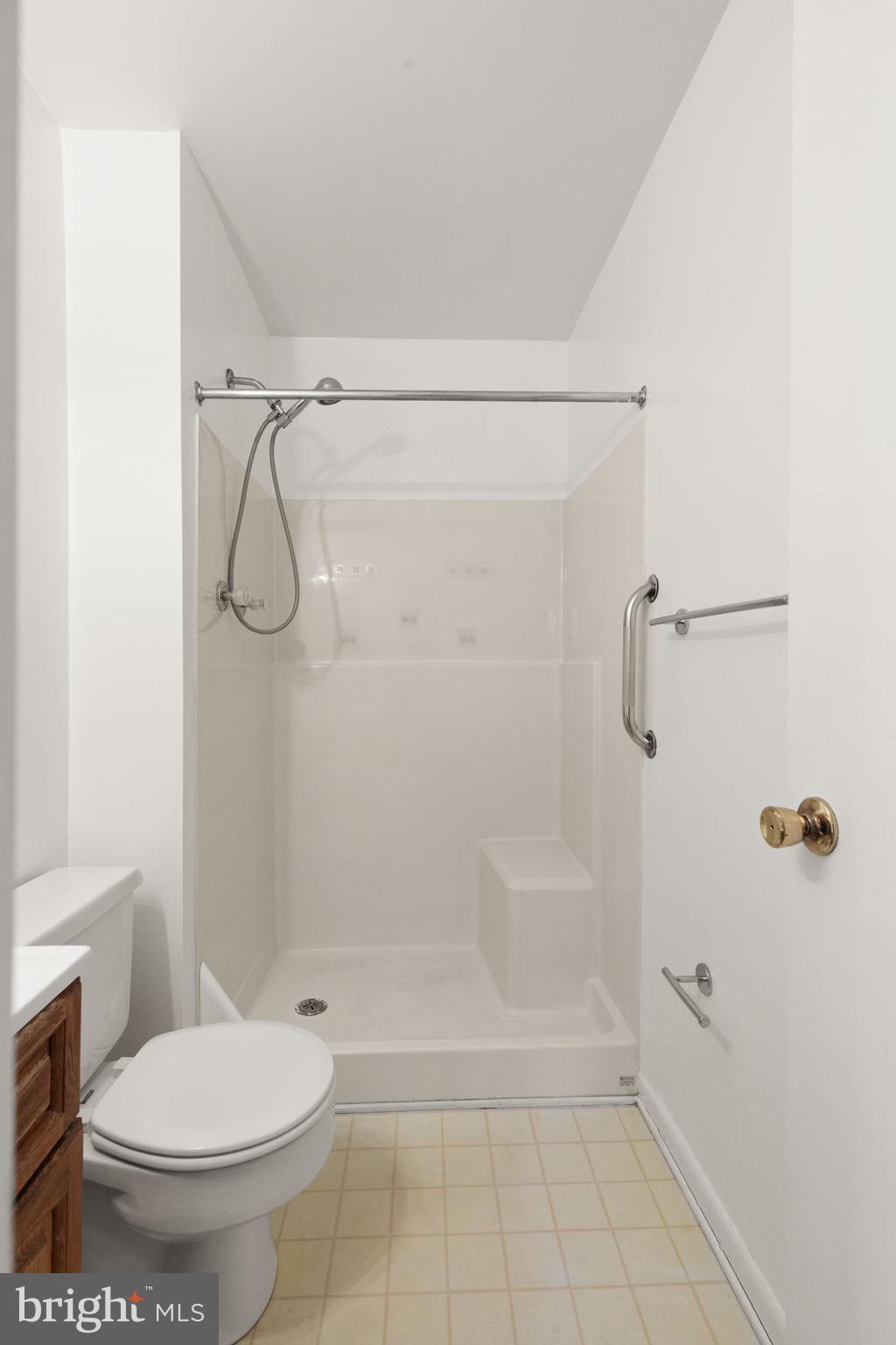 THE HUNTSMAN CONDOMINIUM - Residential