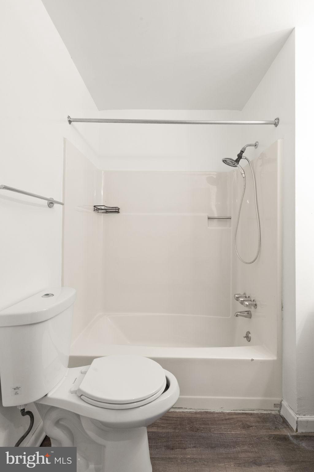 THE HUNTSMAN CONDOMINIUM - Residential