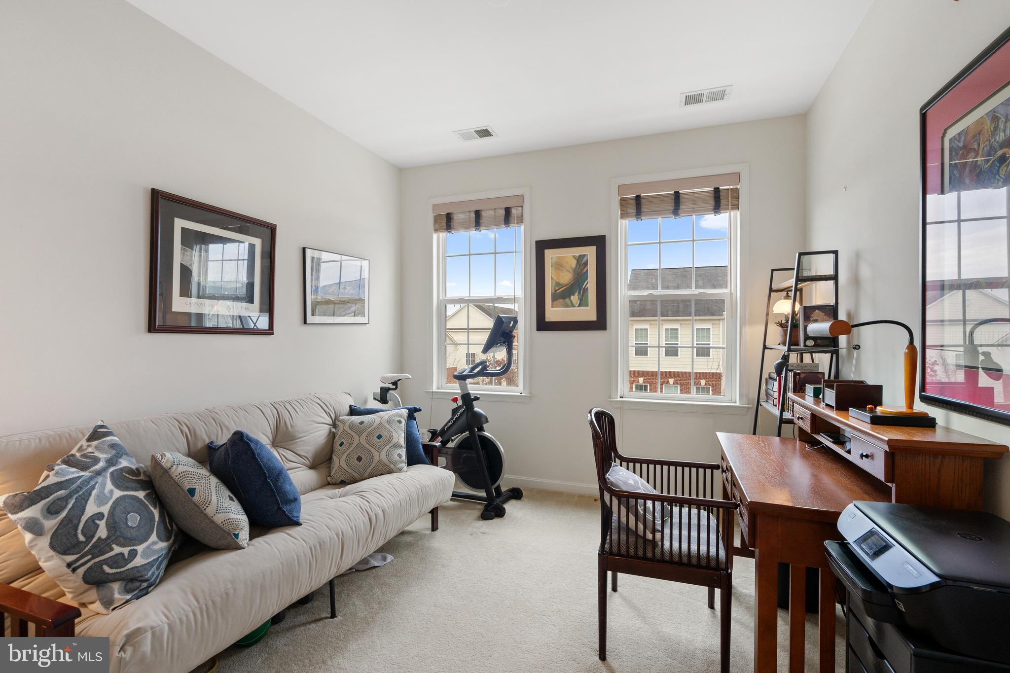 LANSDOWNE - Residential