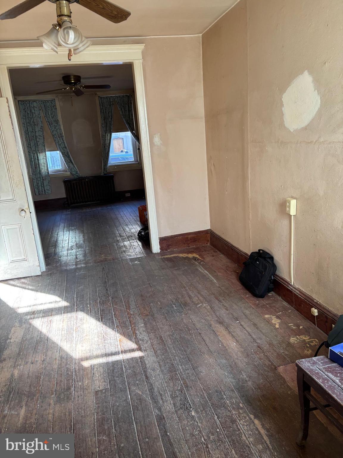 904-906 GREENWICH STREET