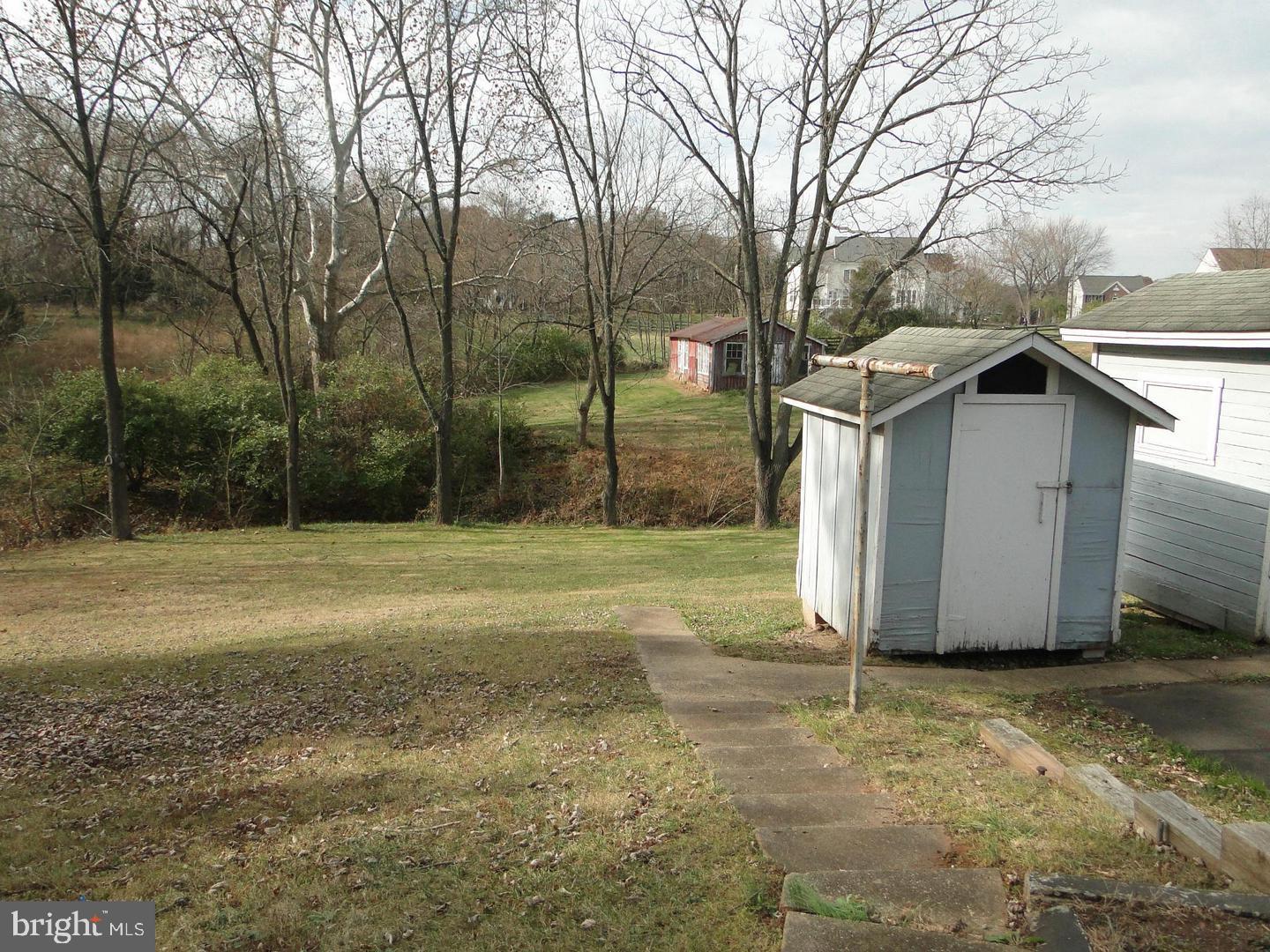 CENTREVILLE - Residential Lease