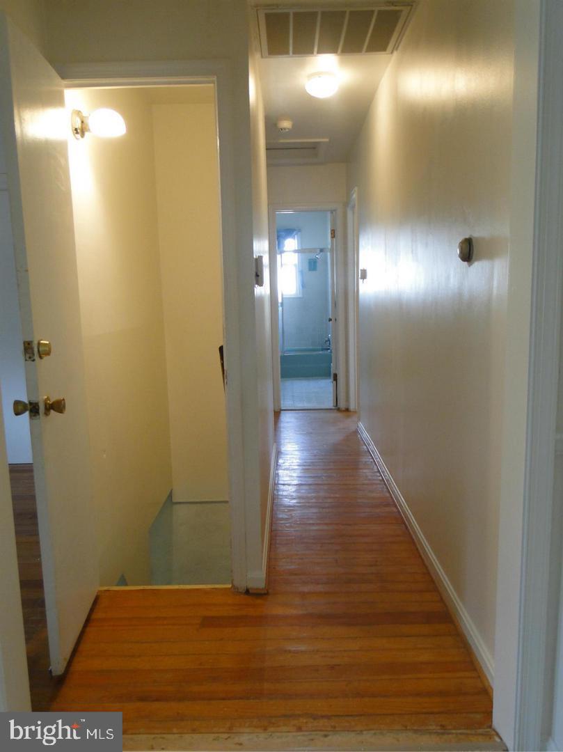 CENTREVILLE - Residential Lease