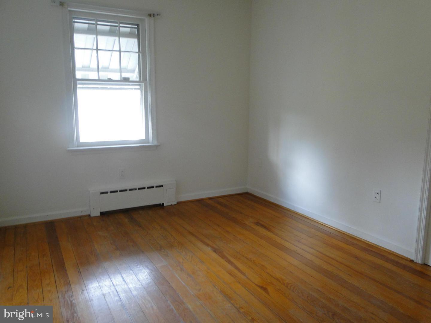 CENTREVILLE - Residential Lease