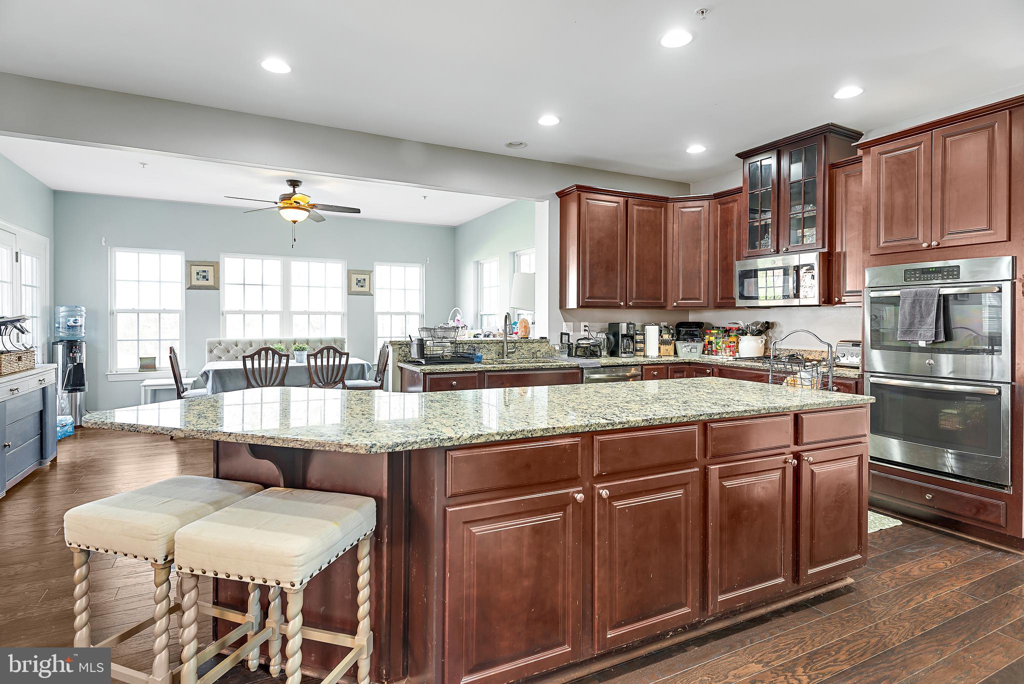 OAK CREEK CLUB - Residential