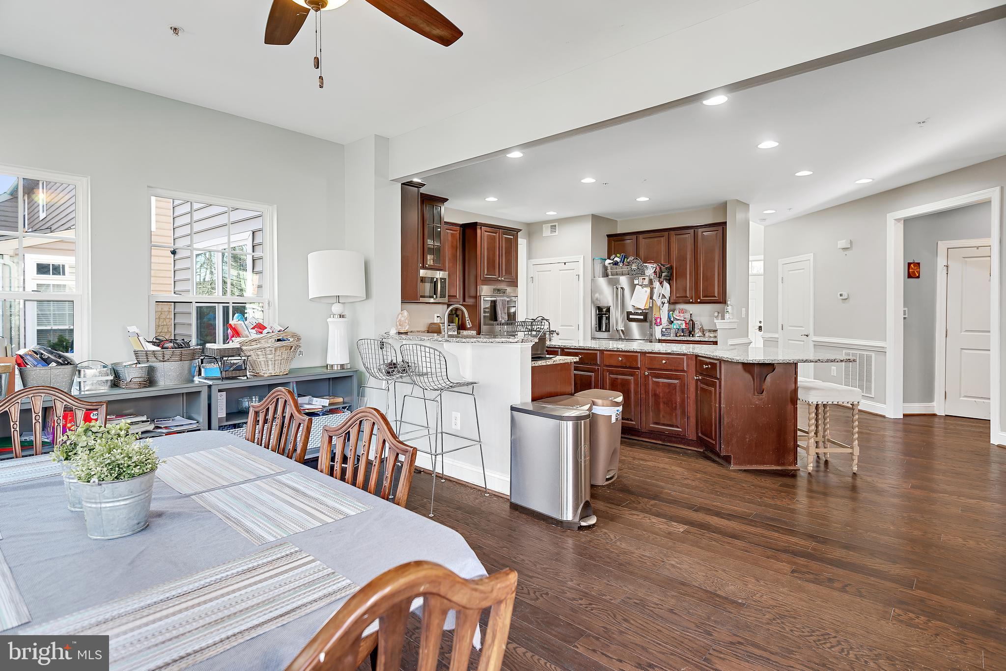 OAK CREEK CLUB - Residential