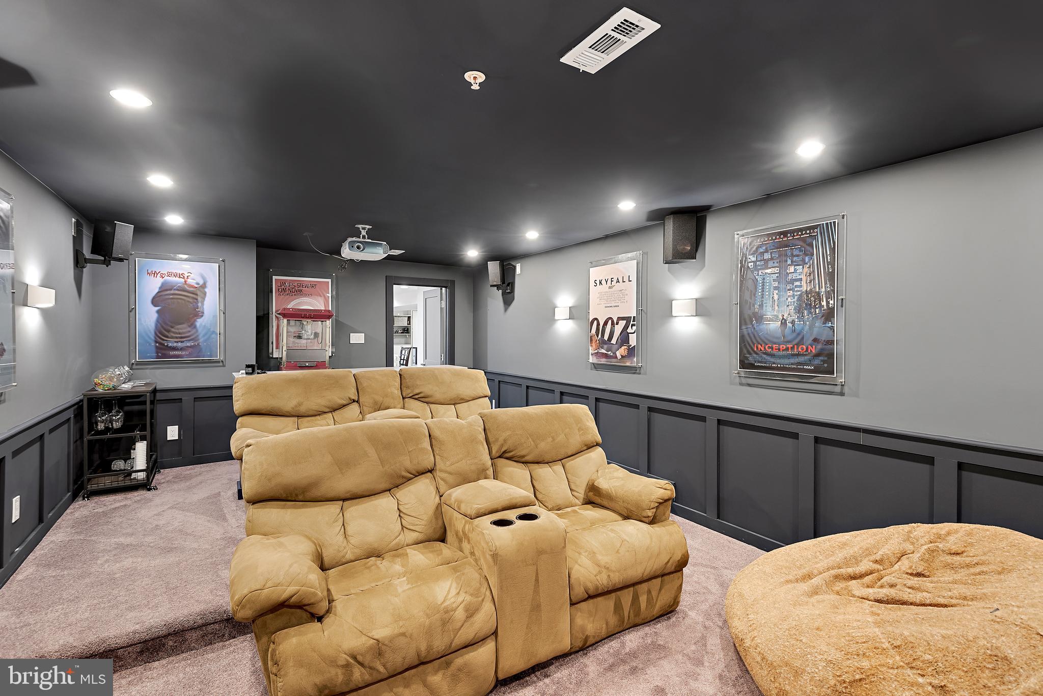 OAK CREEK CLUB - Residential