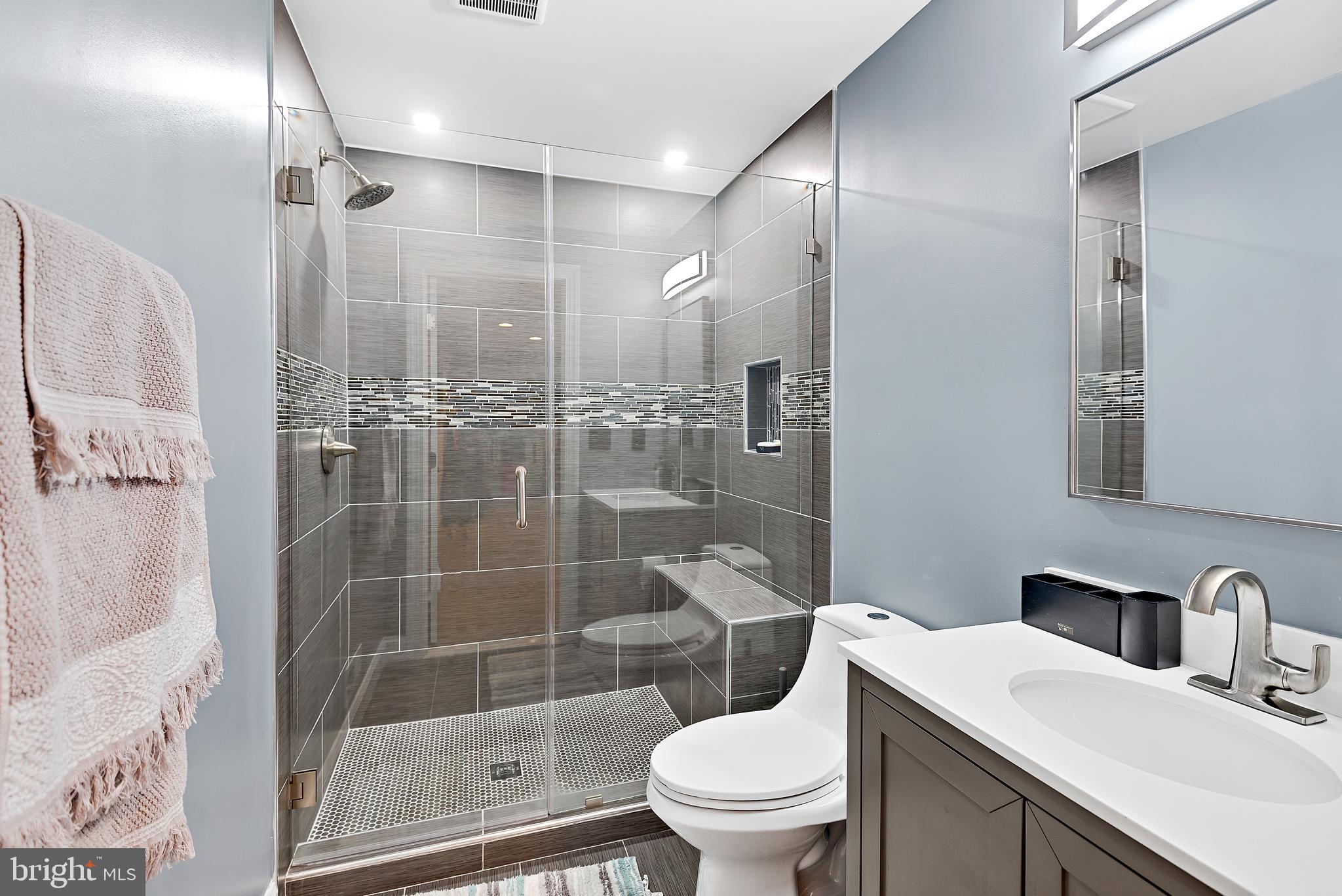 OAK CREEK CLUB - Residential