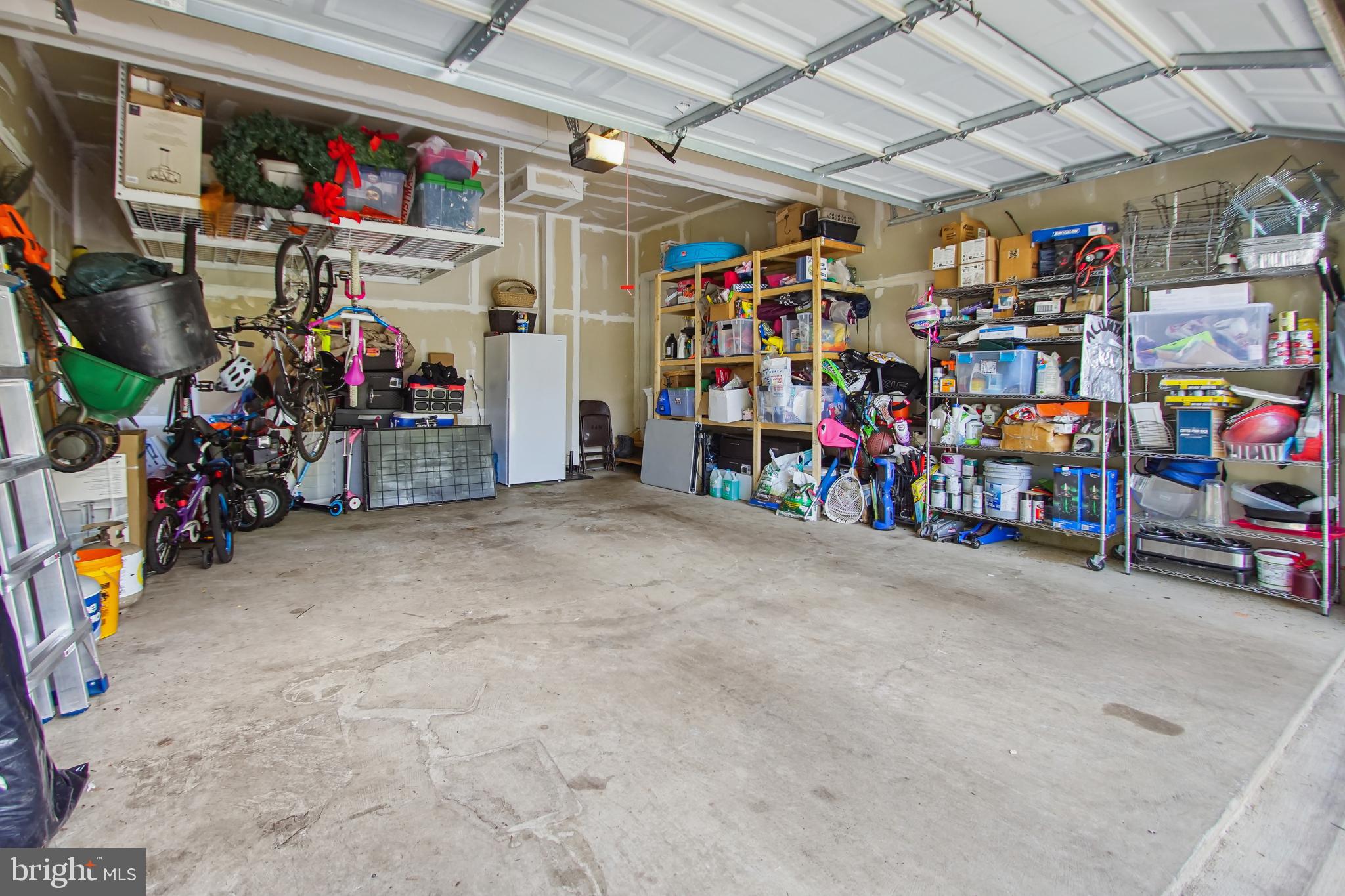 OAK CREEK CLUB - Residential