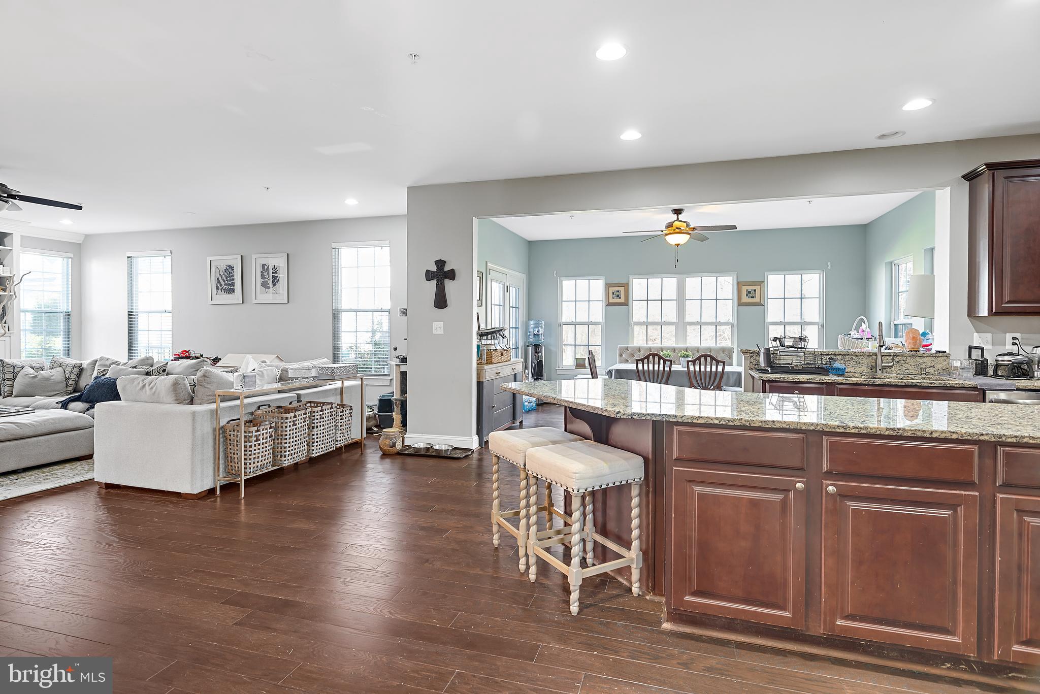 OAK CREEK CLUB - Residential