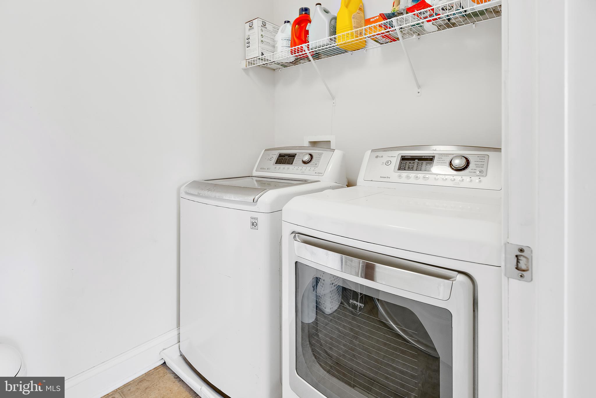 OAK CREEK CLUB - Residential