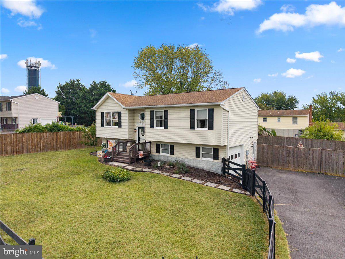 45 GREENLEAF ROAD