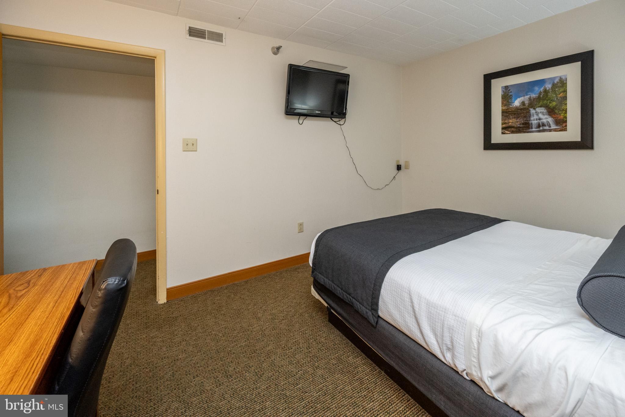 WISP HOTEL - Residential