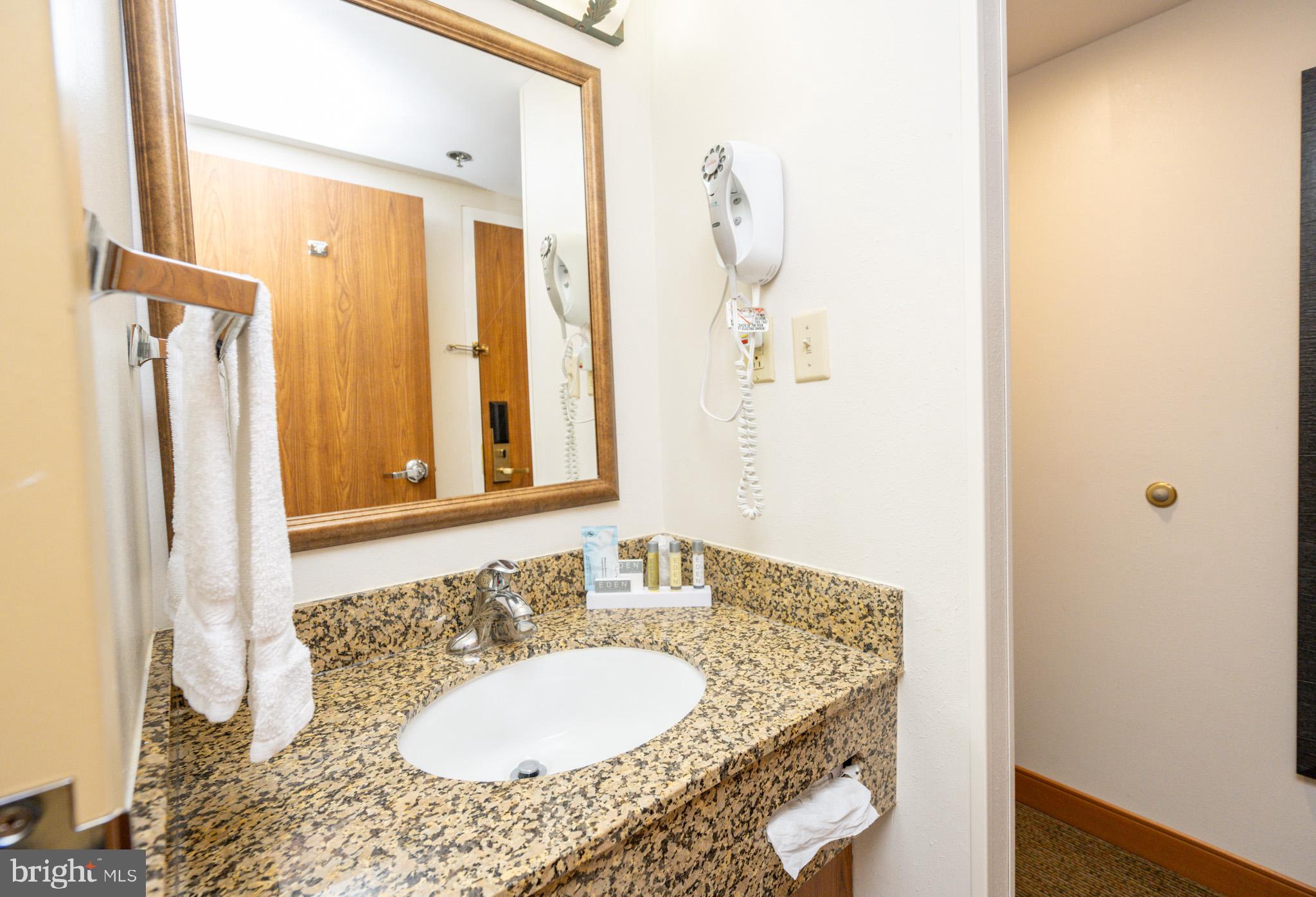 WISP HOTEL - Residential