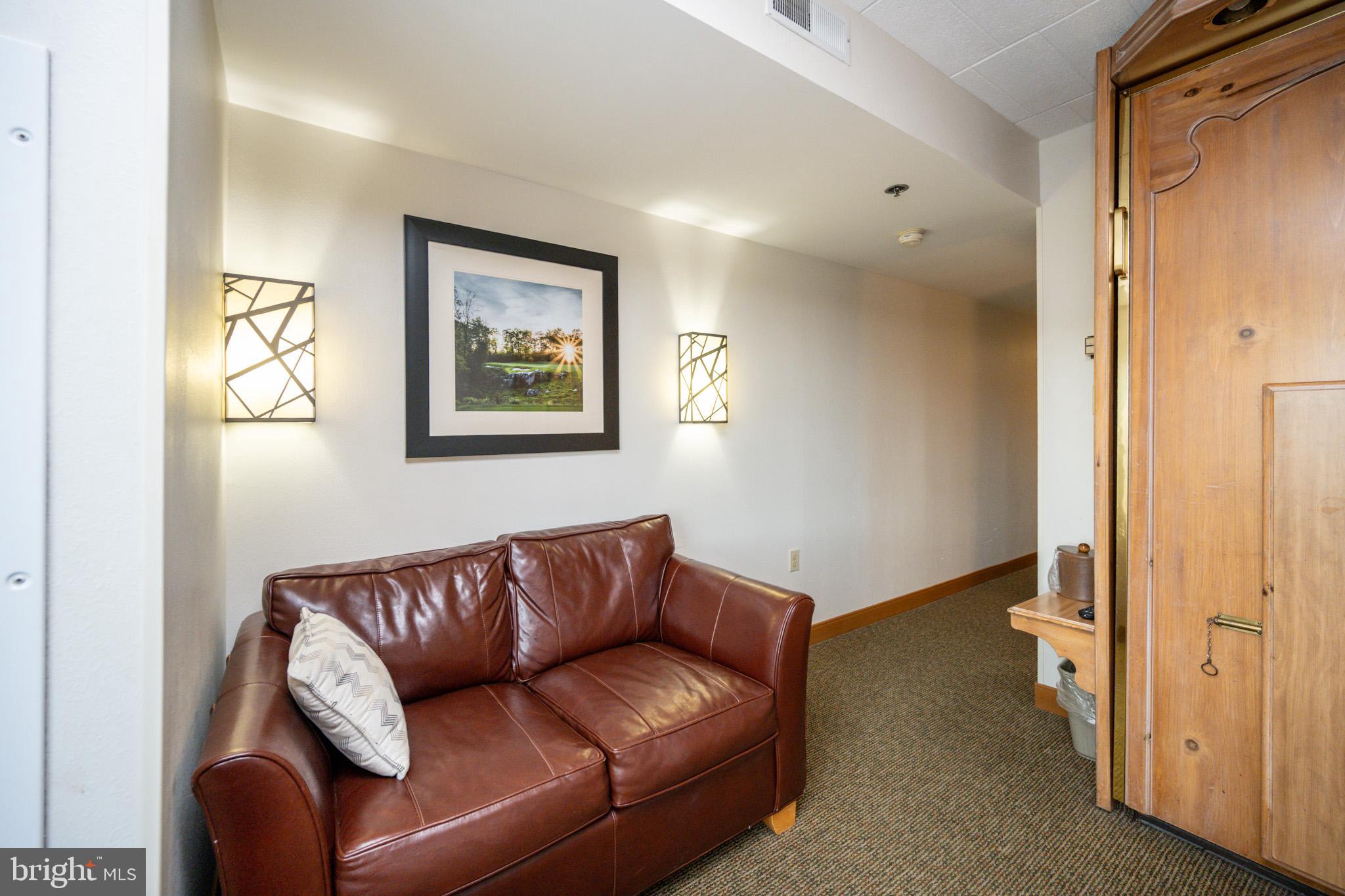 WISP HOTEL - Residential