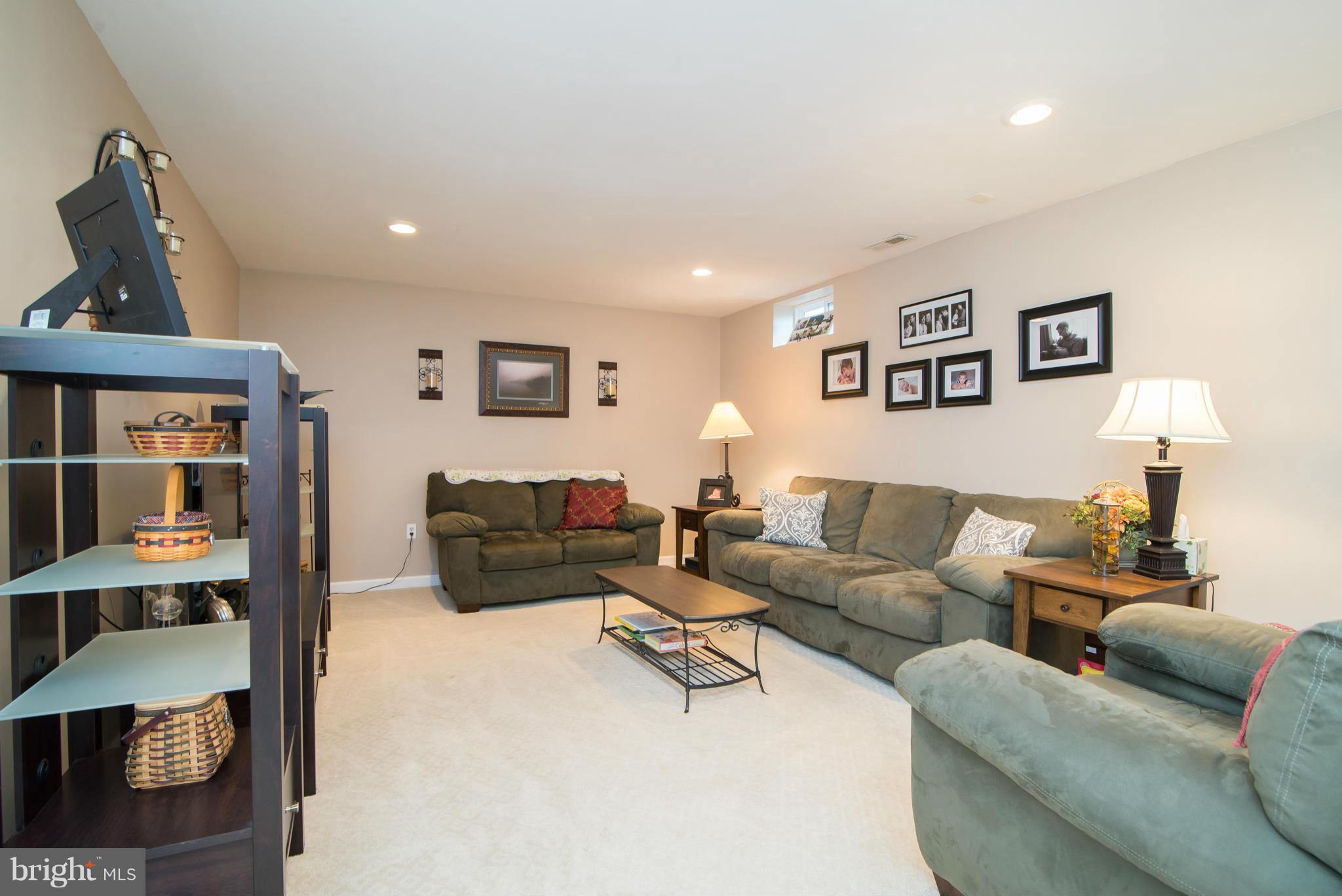 INWOOD MEADOWS - Residential